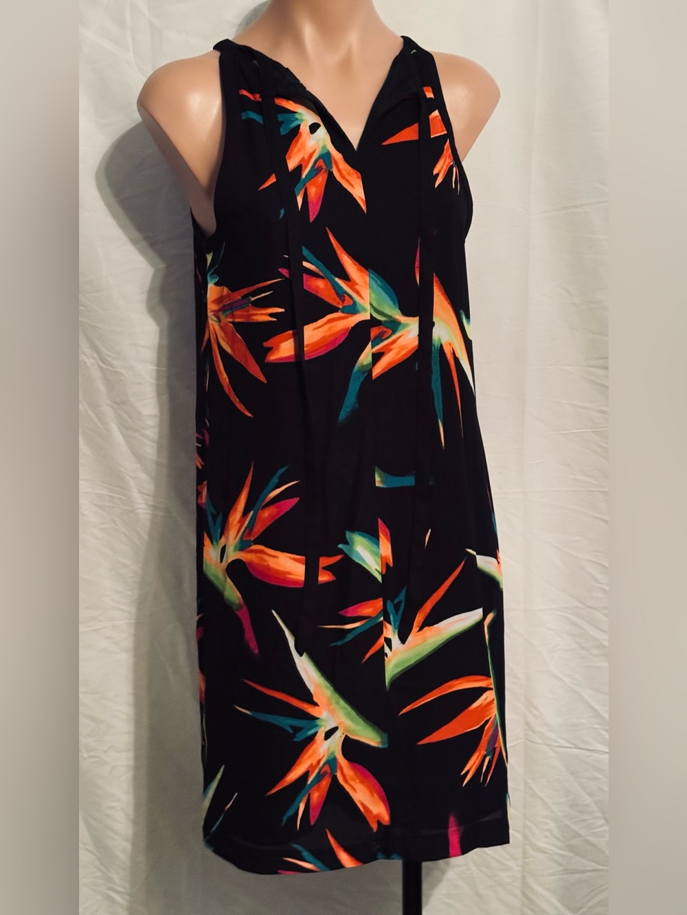 Fun Bird Of Paradise Tropical Print Sleeveless Summer Dress